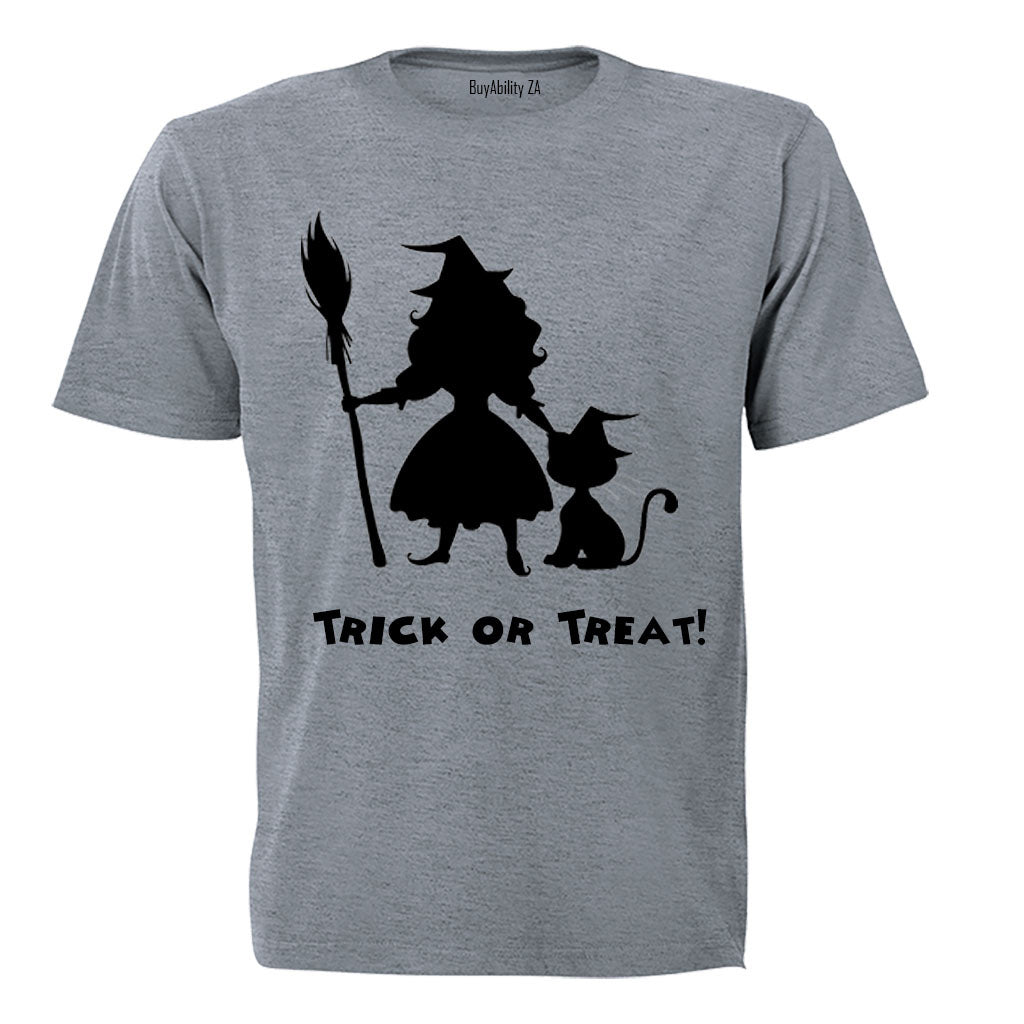 Little Witch and Cat - Halloween - Kids T-Shirt