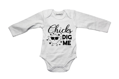 Chicks Dig Me! - Baby Grow - BuyAbility