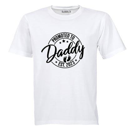 Daddy EST 2023 - Adults - T-Shirt