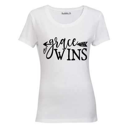 Grace Wins - Ladies - T-Shirt