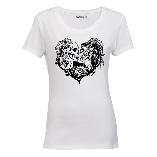 Halloween Romance - Ladies - T-Shirt - BuyAbility