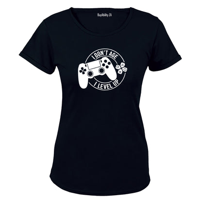 I Don't Age - Gamer - Ladies - T-Shirt