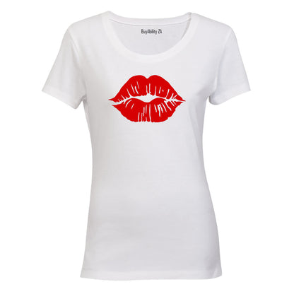 Kisses - Red Lips - Ladies - T-Shirt