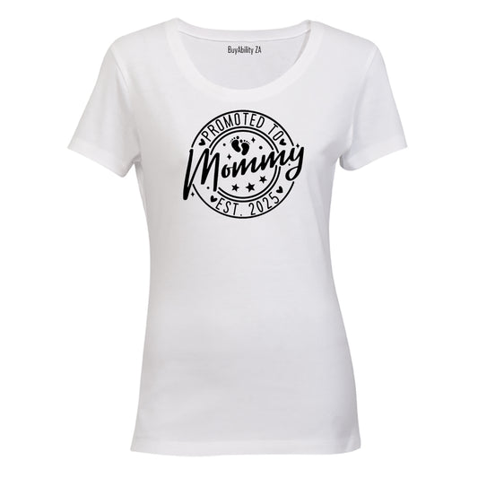 Mommy Est. 2025 - Circular - Ladies - T-Shirt - BuyAbility South Africa