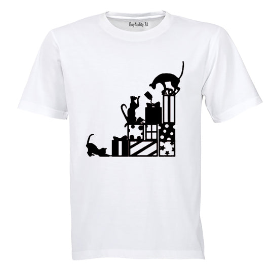 Playful Christmas Cats - Adults - T-Shirt