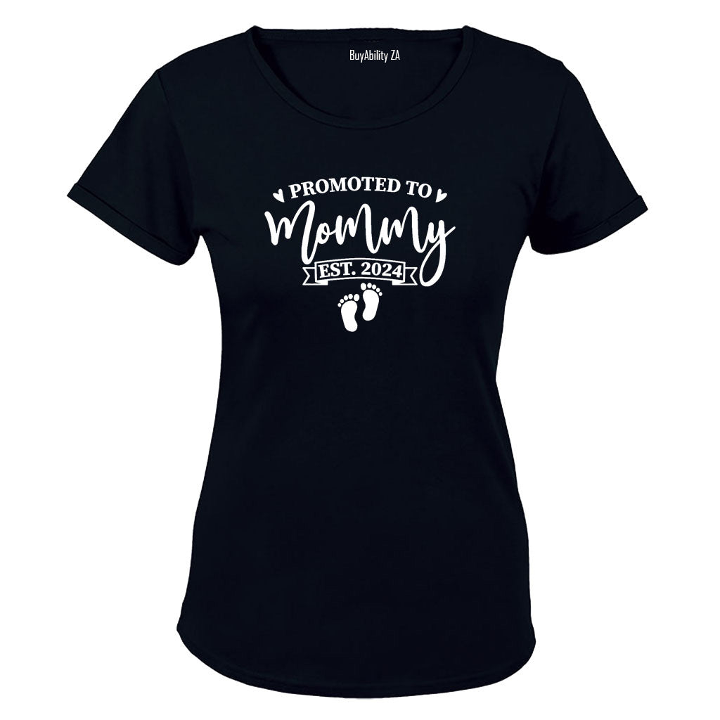 Promoted to Mommy 2024 - Ladies - T-Shirt