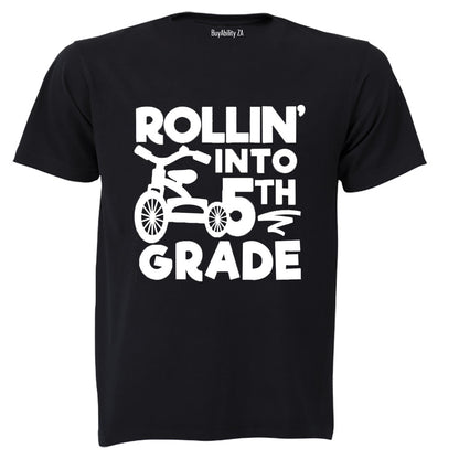 Rollin' Into 5th Grade - Kids T-Shirt