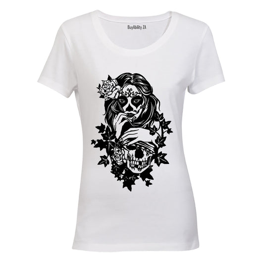Sugar Skull in Leaves - Halloween - Ladies - T-Shirt