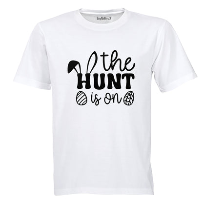 The Hunt Is On - Easter - Kids T-Shirt