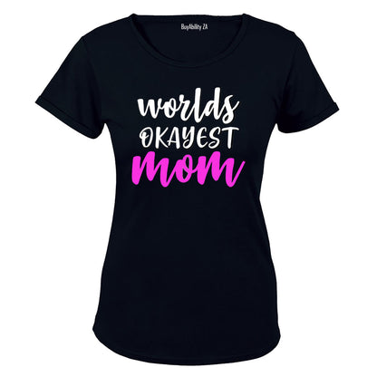World's Okayest Mom - Pink - Ladies - T-Shirt - BuyAbility
