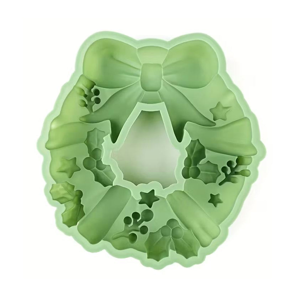 Christmas Wreath Silicone Cake Mould - 22cm