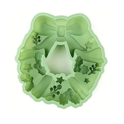 Christmas Wreath Silicone Cake Mould - 22cm
