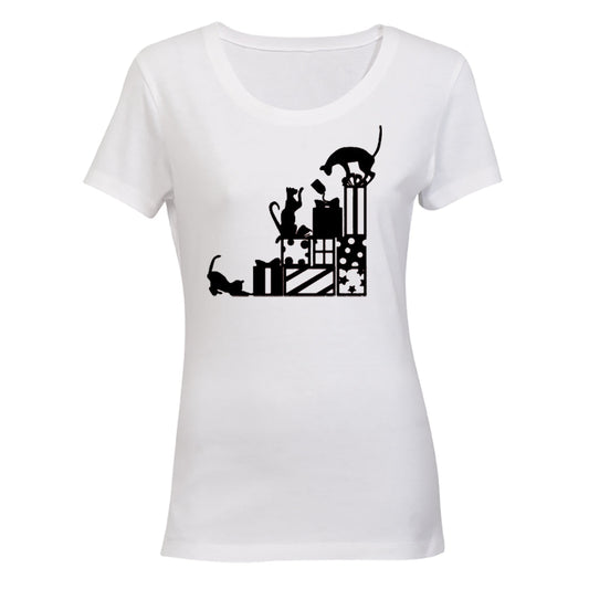 Playful Christmas Cats - Ladies - T-Shirt - BuyAbility South Africa